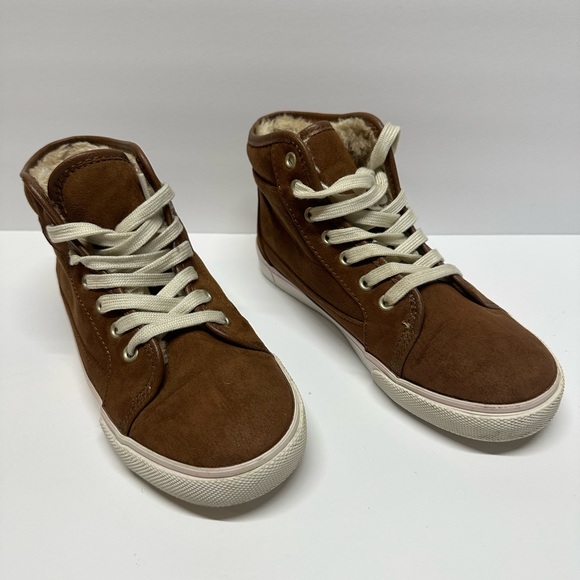 Old navy ankle boots /shoes fur lined size 3 kids tan - Picture 6 of 8